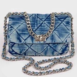 "Chic Quilted Washed Denim Flap Clutch Handbag - Stylish & Versatile!"